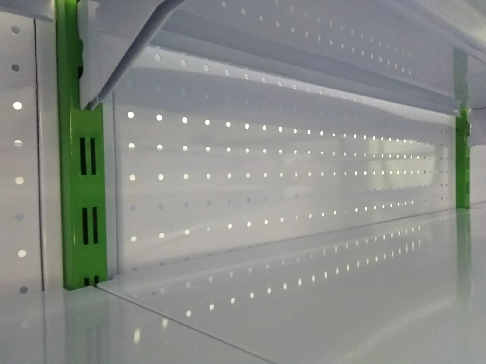 Rak Minimarket Kalimantan